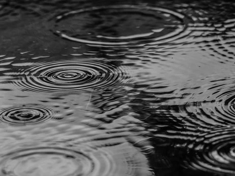 Погода в Україні 28 жовтня: всюди прогнозують дощі та сильний вітер, в Карпатах - мокрий сніг