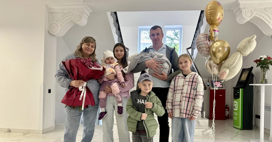 Во Львове женщина, которой диагностировали бесплодие, в 7-й раз стала мамой