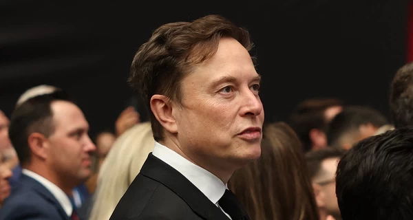 Ілон Маск запустив альтернативу Вікіпедії на основі ШІ