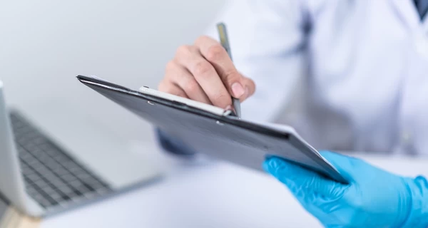 Экспертиза установила причину смерти мужчины в киевском ТЦК