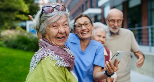 Гаджеты против хандры и стресса: 5 устройств, добавляющих в жизнь красок
