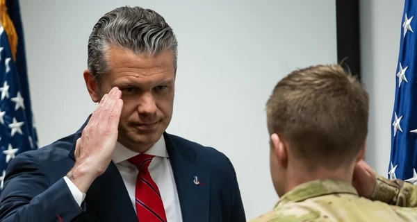 США ударили по четырем кораблям с наркотиками в Тихом океане, много погибших 