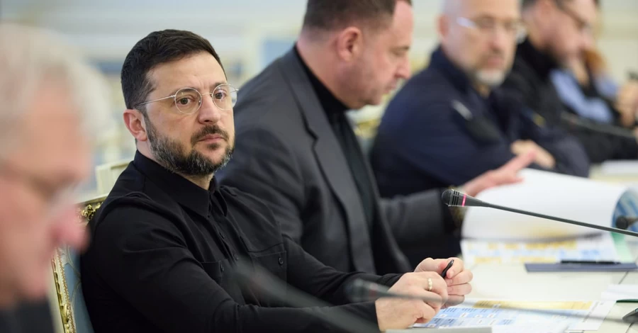 Зеленський зібрав членів уряду та визначив головні завдання на наступні 100 днів