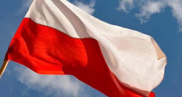 В Польше появились мошенники, которые зарабатывают на пока несуществующем статусе CUKR для украинцев