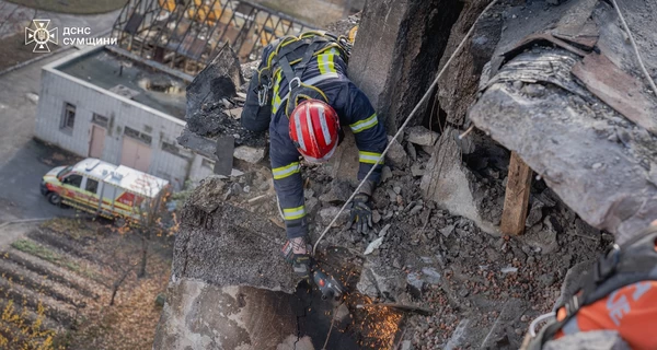 В Сумах завершили спасательные работы на месте российского удара по жилому дому
