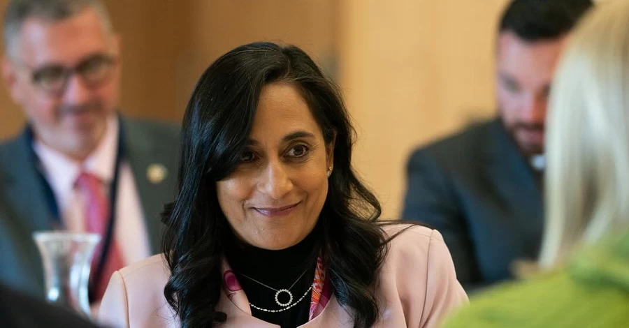 Канада хочет передать Украине конфискованный российский грузовой самолет АН-124