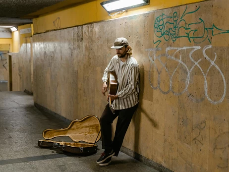 Наказание за песни на русском языке: приравниваются к распитию алкоголя или мелкому хулиганству