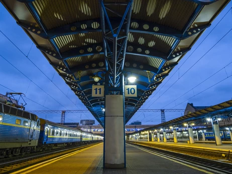 Обстрелы, минирования, изменения маршрутов и пересадки: как сегодня ездят поезда в Украине