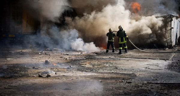 Враг ударил по центру населенного пункта, где не расположен ни один плац, - ВМС о гибели военных