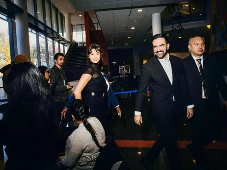 На виборах мера Нью-Йорка перемагає Зоран Мамдані, якого Трамп назвав «комуністом»