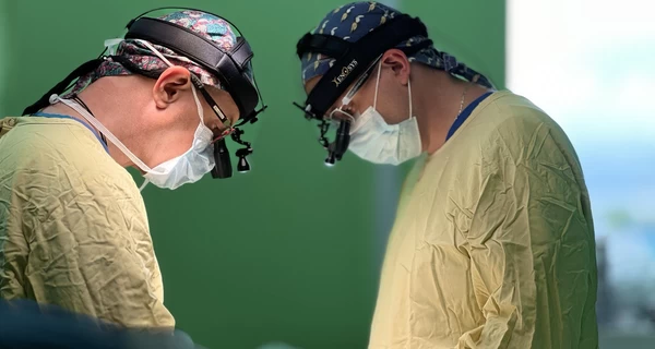 Украинские медики вместе с иностранными коллегами провели сверхсложную операцию младенцу, которую признали лучшей в мире