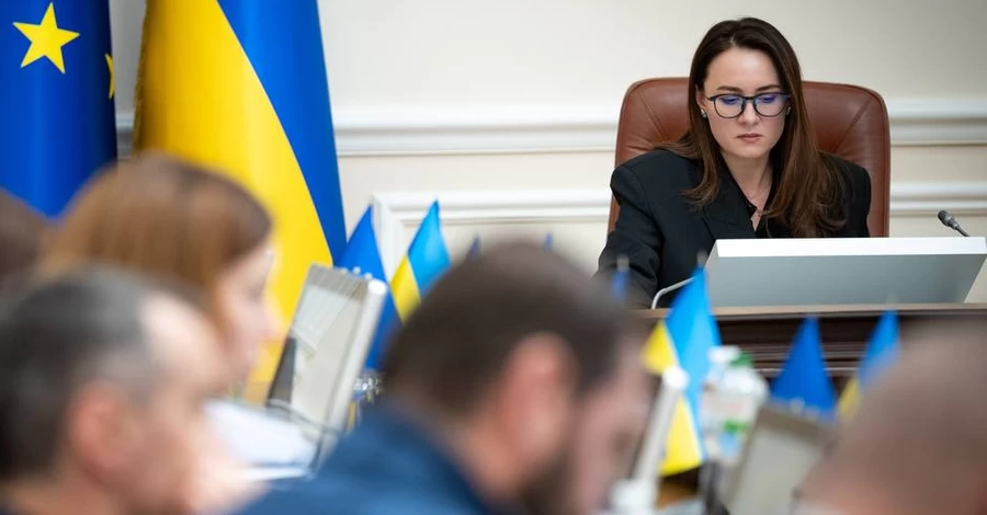 Декілька категорій українців отримають виплату 6500 гривень у рамках 