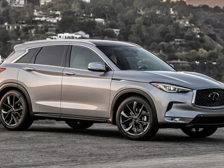 «Железный нардеп», элитная недвижимость и люксовые авто 