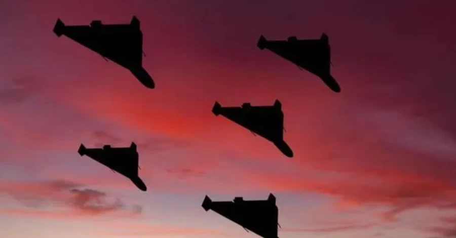 У Швеції через невідомі дрони призупинили роботу аеропорту   