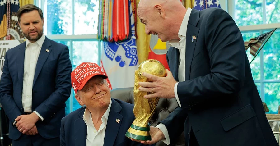 Трампу вместо «Нобелевки» могут вручить футбольную премию мира