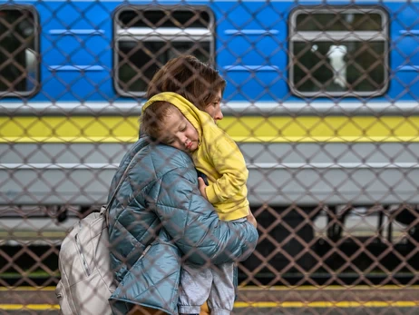 Сейм Польщі посилив умови для допомоги українським біженцям