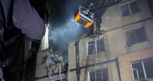 Жертвами удара по многоэтажке в Днепре уже стали три человека