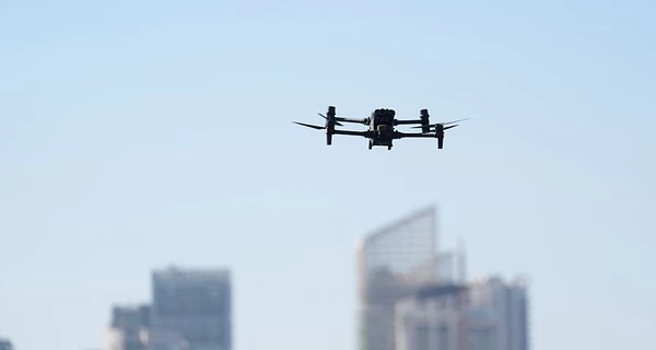 В Швеции дрон атаковал виллу российской делегации, облив краской и неизвестной жидкостью