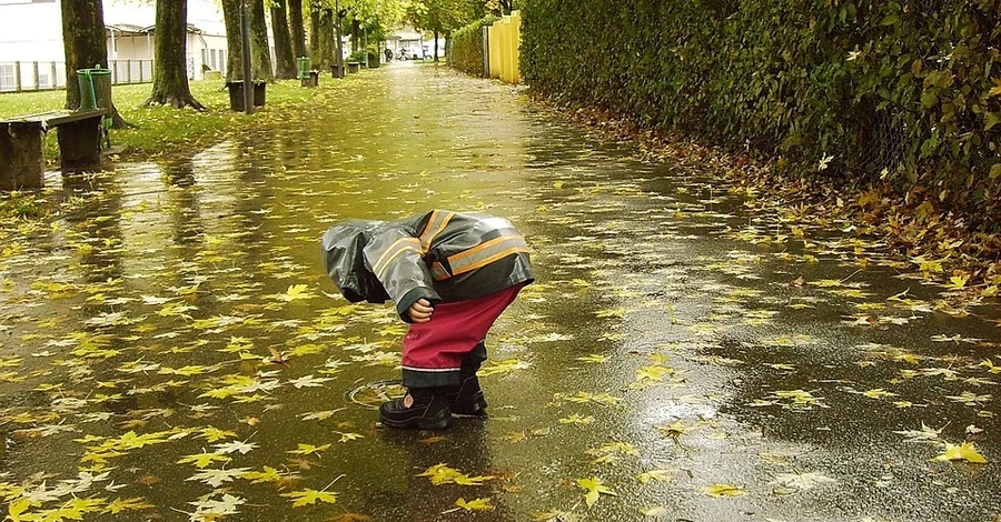 Низку областей України 10 листопада накриють дощі