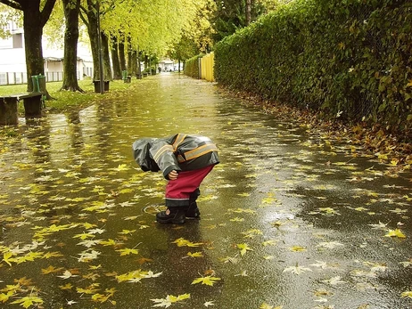 Низку областей України 10 листопада накриють дощі
