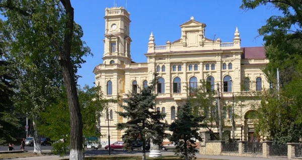 В третью годовщину освобождения Херсона ГУР рассказало о тысяче ценностей, похищенных россиянами