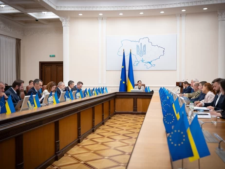 Кабмин досрочно прекратил полномочия наблюдательного совета 