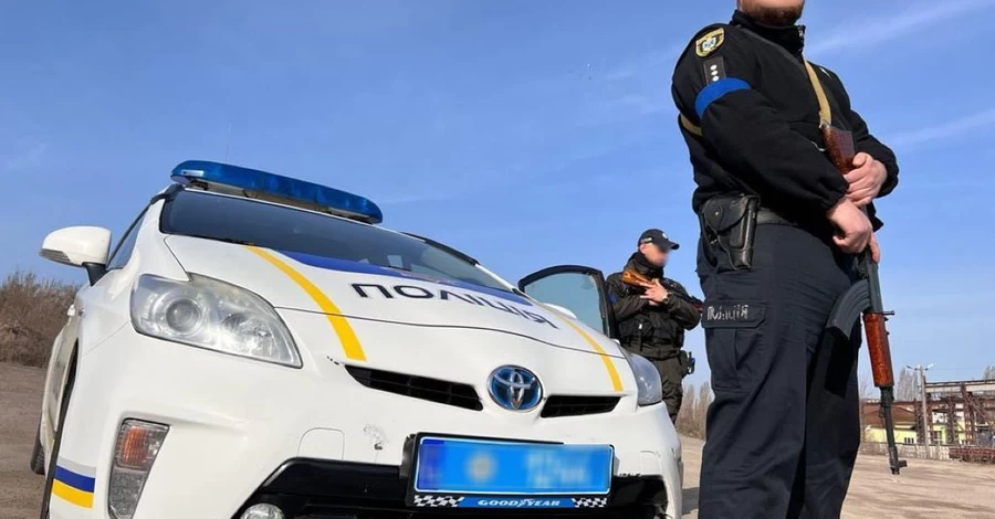 В полиции опровергли появление в Киеве маньяка с топором, который якобы нападает на женщин