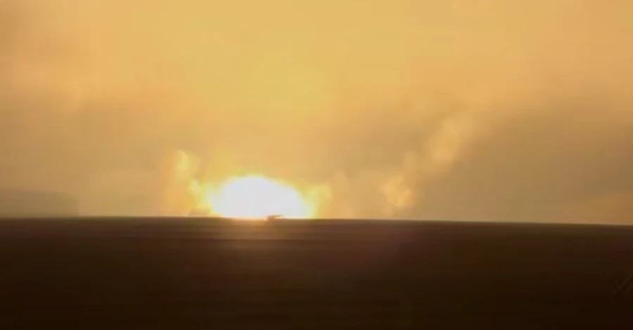 Силы обороны ночью ударили по российским объектам ракетами Фламинго и Барс 