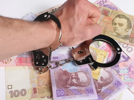 Самая большая мука - остаться голым и босым: нужно ли усиливать наказание за коррупцию