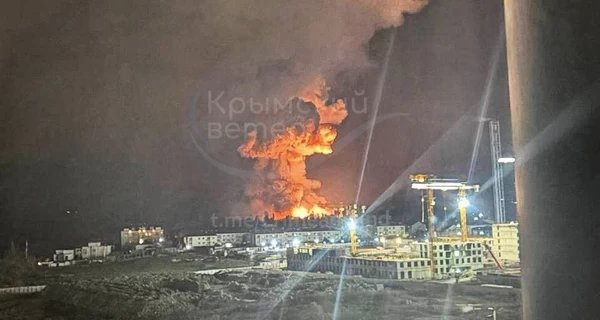 В РФ после удара дронов горит нефтяной терминал в порту Новороссийска