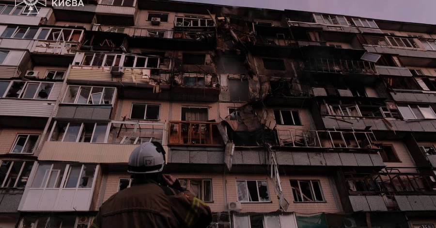 В Киеве спасатель приехал тушить собственную квартиру во время атаки РФ 14 ноября