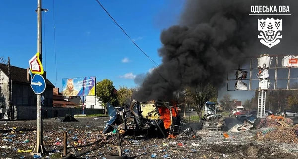 Россияне ударили дронами по рынку в Черноморске, двое людей погибли