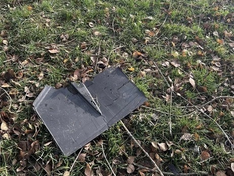 Во время ночной атаки в Киеве пострадали институты, посольство и производство бренда одежды, который носит Мадонна