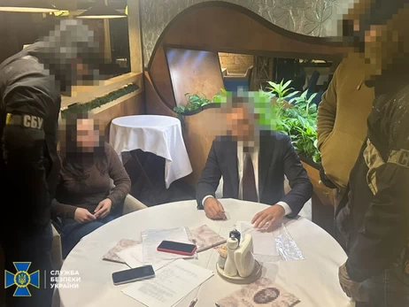 В Киеве на взятке задержали главу политпартии – обещал место в Раде на следующих выборах