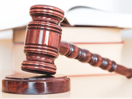 Художника из Сум осудили на 10 лет за развращение детей во время 