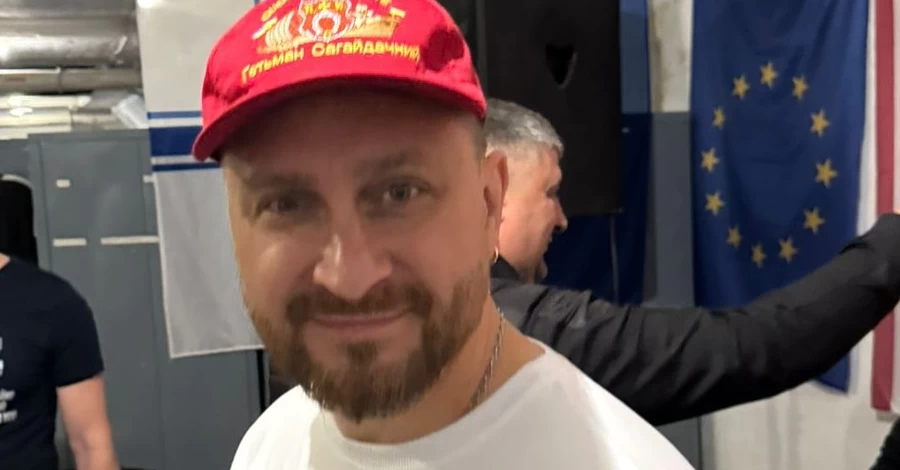 Лидера группы 