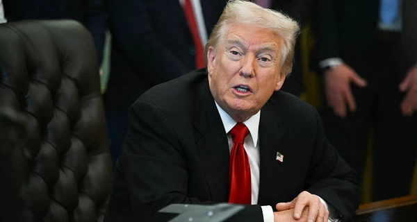 За останній місяць 25 тисяч військових було вбито з обох сторін, - Трамп про втрати України та РФ