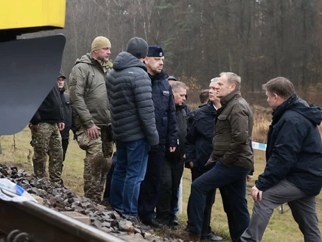 У Польщі невідомі пошкодили залізницю, що веде в Україну - Туск заявив про диверсію