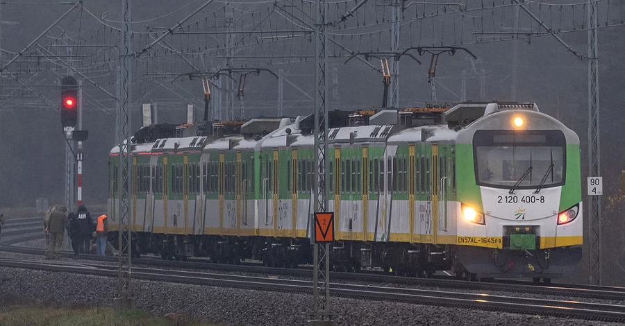 Сліди диверсії на залізниці ведуть до Росії, - Міноборони Польщі