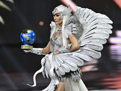 Міс Україна Всесвіт - 2025 взяла участь у конкурсі нацкостюмів в образі 