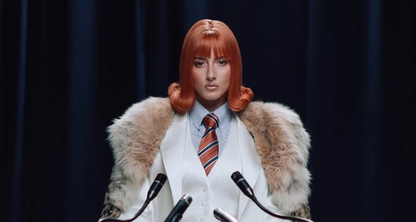 Співачка Grisana знялася з номінацій музичних премій на тлі закидів про батька-корупціонера