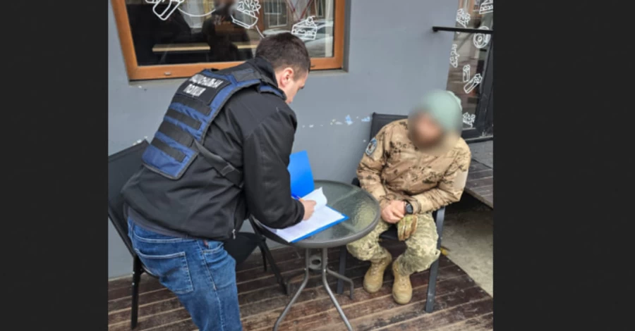 Син мера Умані отримував виплати за фіктивну інвалідність та програвав їх в онлайн-казино 