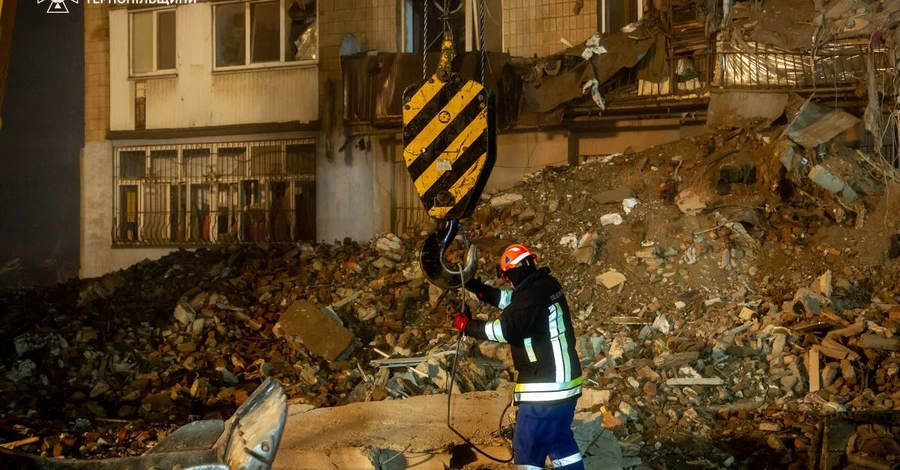 Розбір завалів у Тернополі продовжується, кількість загиблих зросла до 28