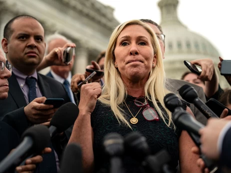 Тейлор Грін, яка блокувала допомогу Україні, йде з Конгресу після сварки з Трампом