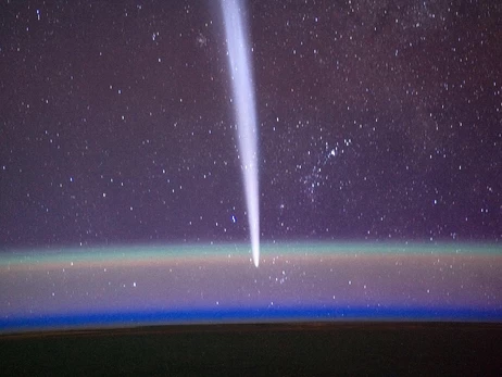 Астронавти МКС засняли рідкісне явище у космосі - як комету 