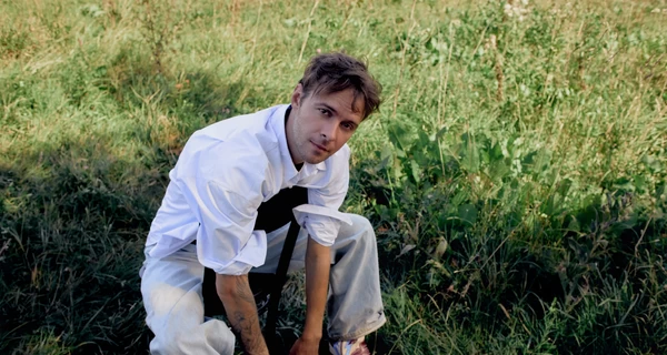 Макс Барських показав, що відбувалося за кадром зйомок нового мініальбому “Місто дощів”