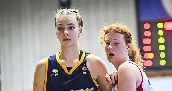 Євгенія Путра: Щоб підтримати мене, фанати в США приходять на ігри з прапорами України