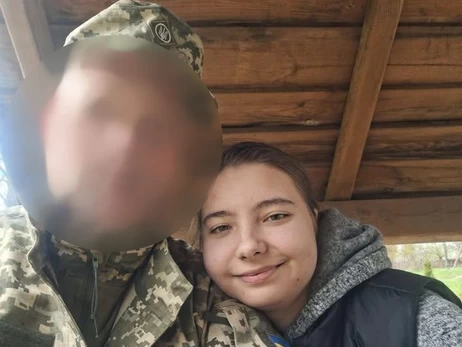 Мирославі повертають татка: мобілізованого чоловіка призначили опікуном дорослої доньки