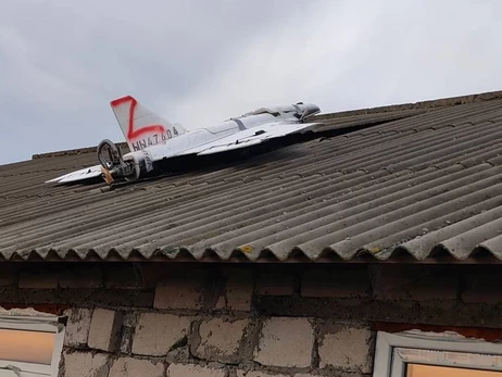 В Молдове российский дрон упал на дом