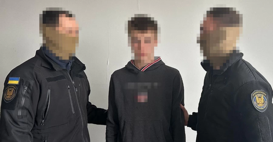 У Дніпрі підліток влаштував подвійний теракт, загинув чоловік